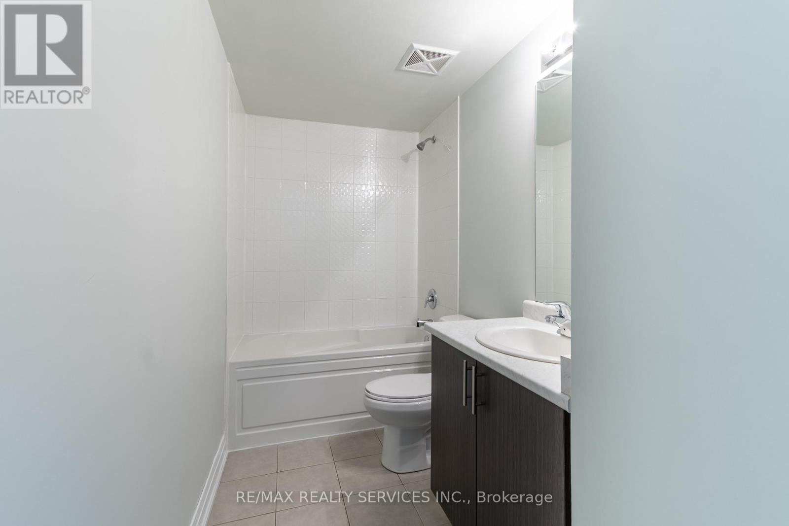 Photo 15 of 105 1208 Main Street E, Milton ON