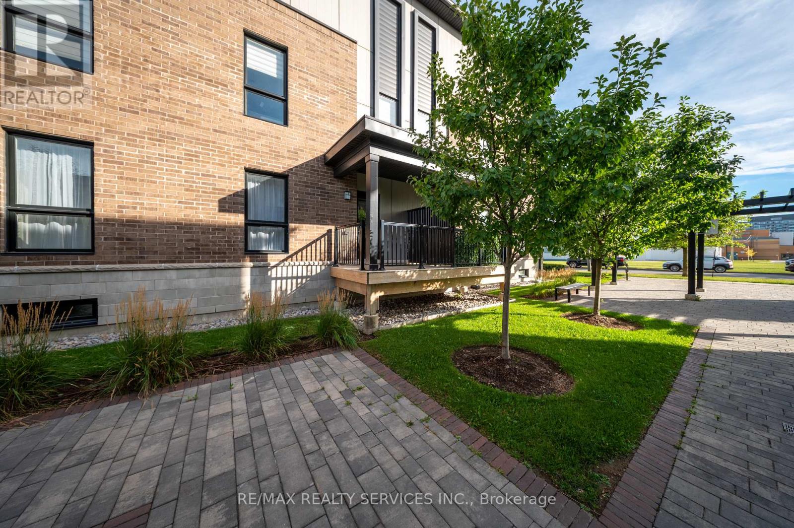 Photo 6 of 105 1208 Main Street E, Milton ON