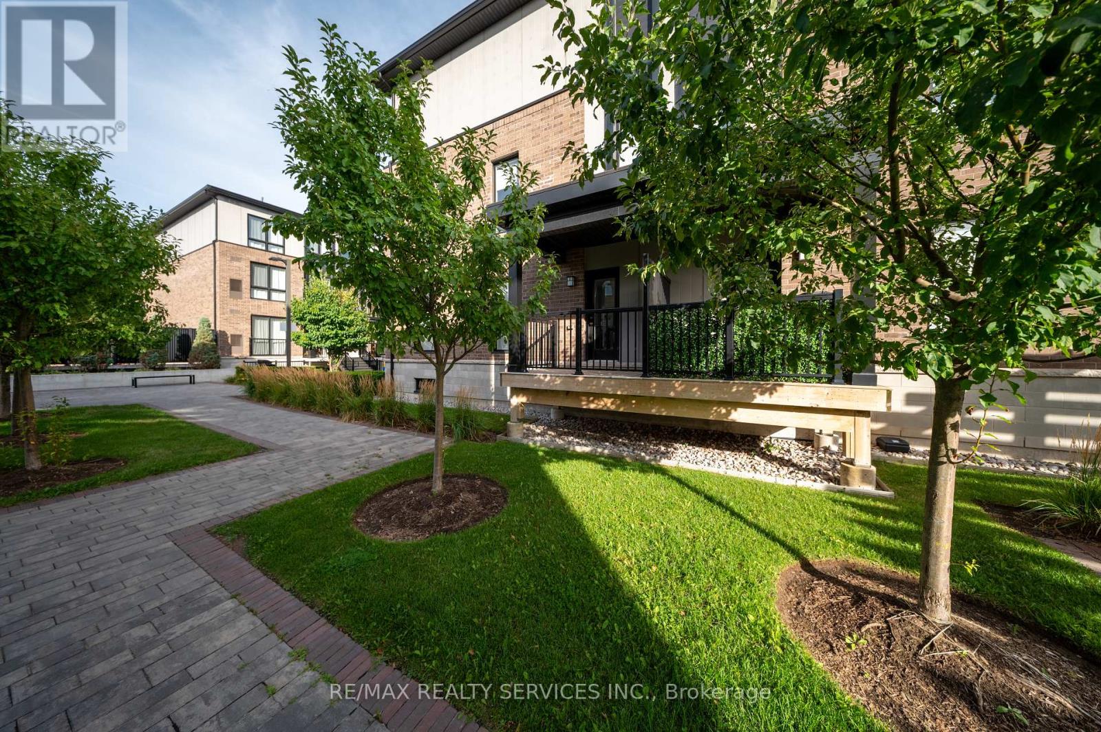 Photo 29 of 105 1208 Main Street E, Milton ON