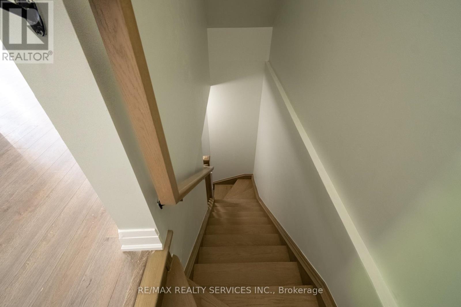 Photo 31 of 105 1208 Main Street E, Milton ON