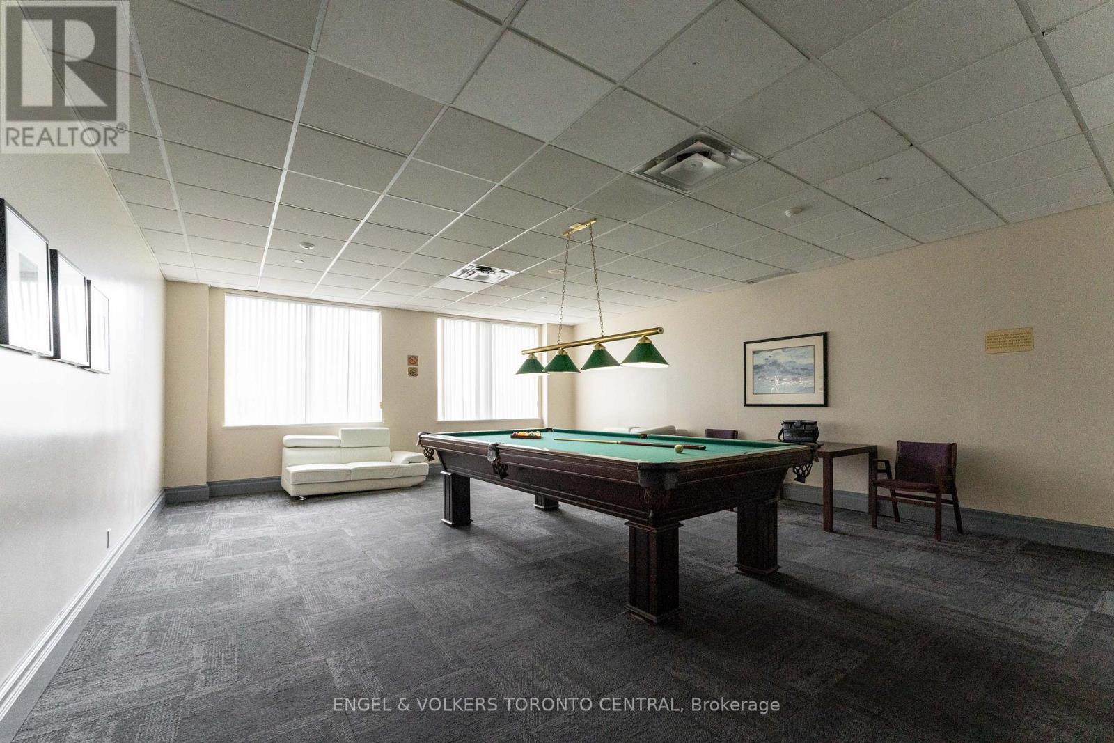 Photo 14 of 715 1 Lee Centre Drive, Toronto ON