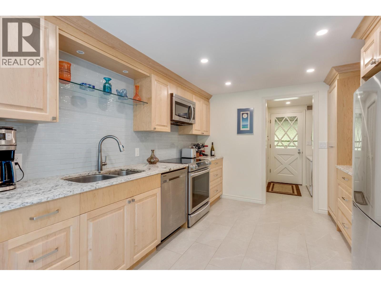 Photo 35 of 17 6600 Lucas Road, Richmond BC