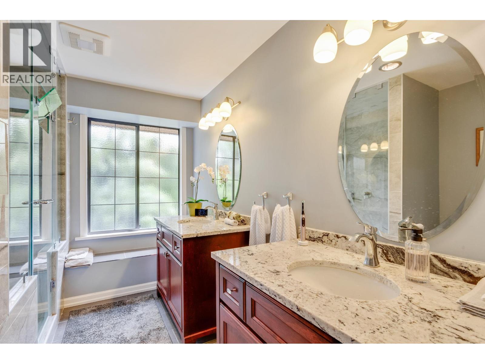 Photo 4 of 17 6600 Lucas Road, Richmond BC