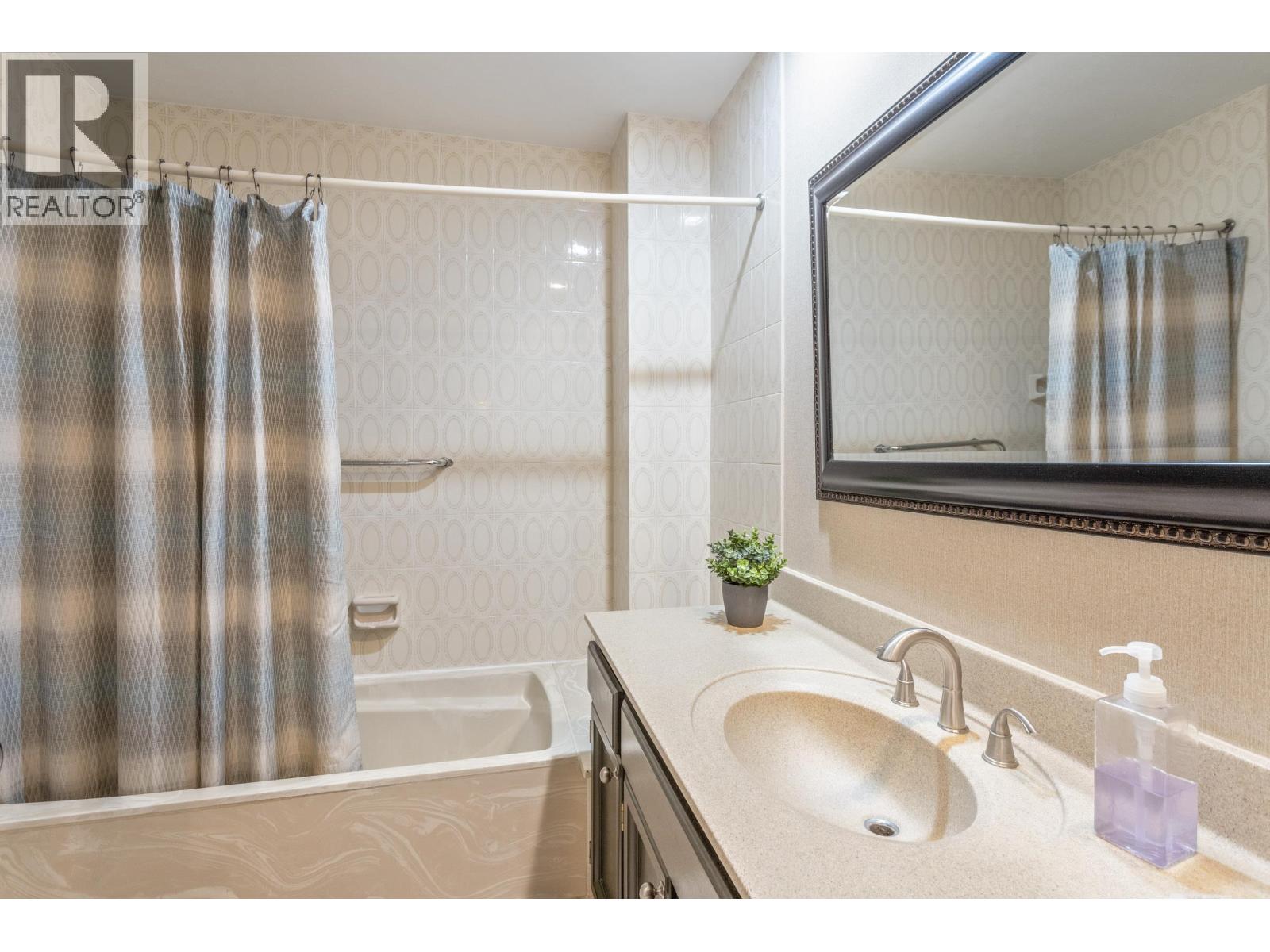 Photo 37 of 17 6600 Lucas Road, Richmond BC