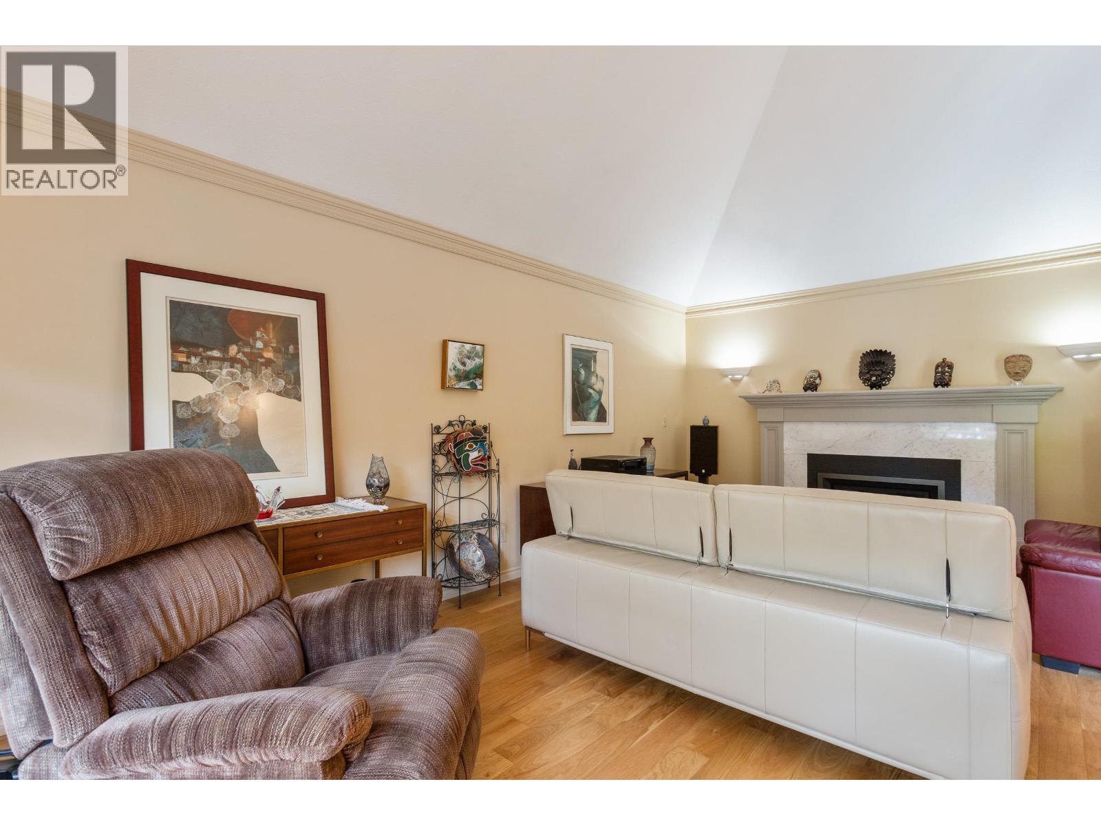 Photo 1 of 17 6600 Lucas Road, Richmond BC