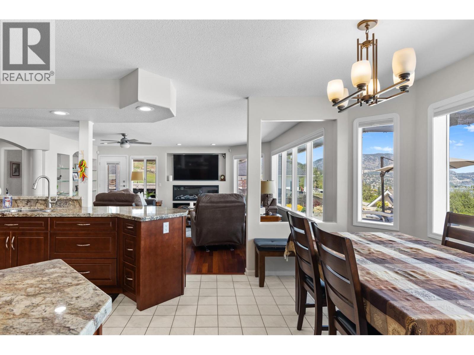 6130 Lipsett Avenue, Peachland