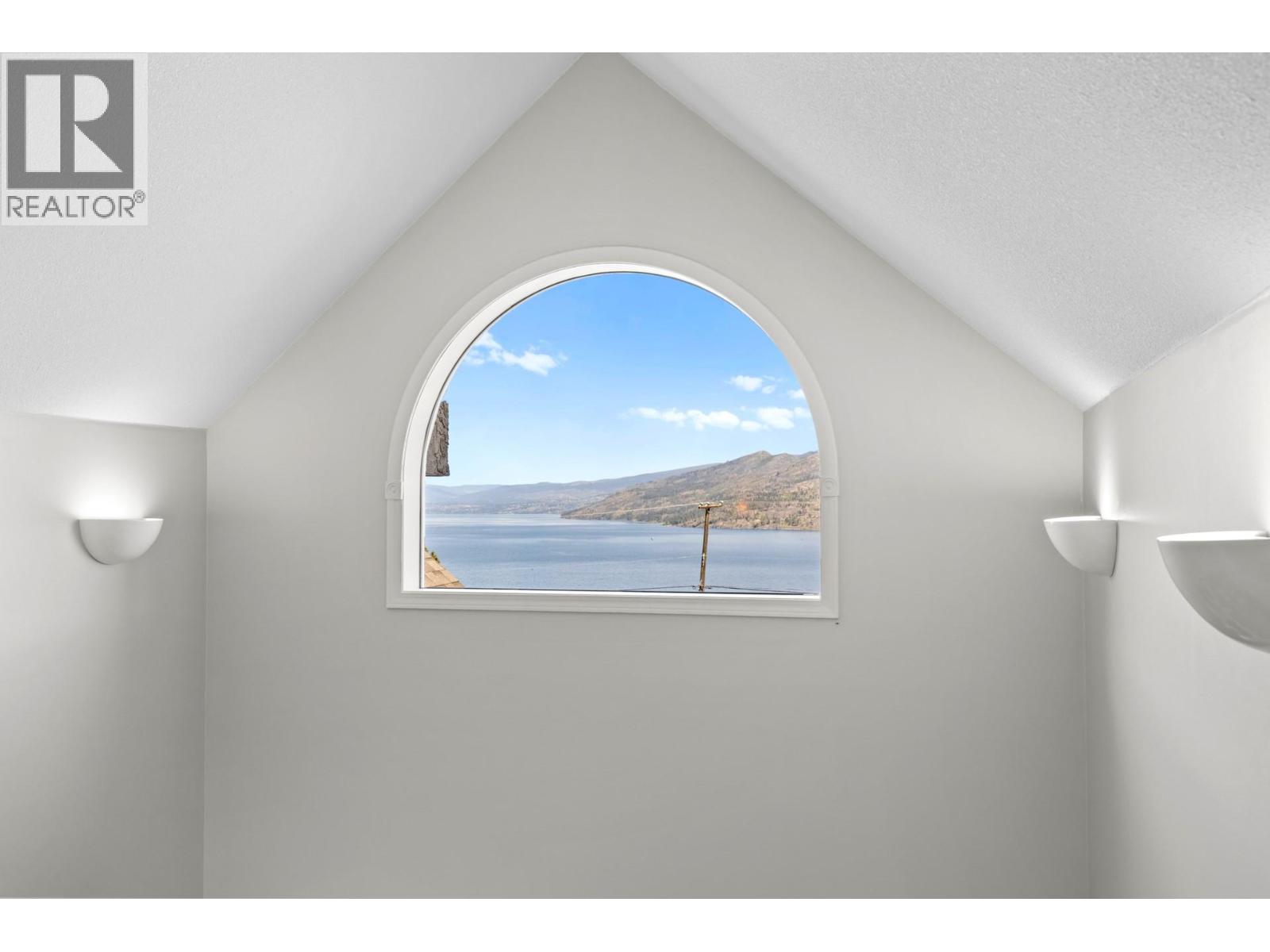 6130 Lipsett Avenue, Peachland