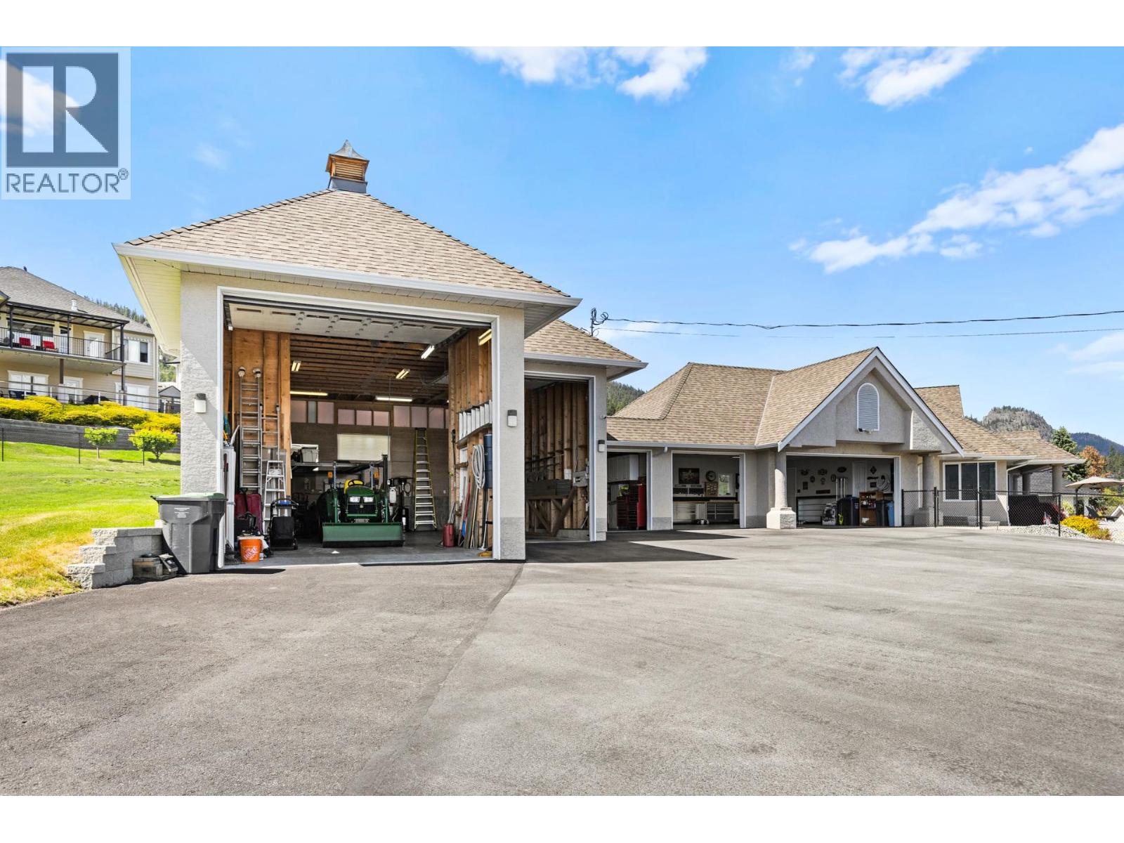 6130 Lipsett Avenue, Peachland