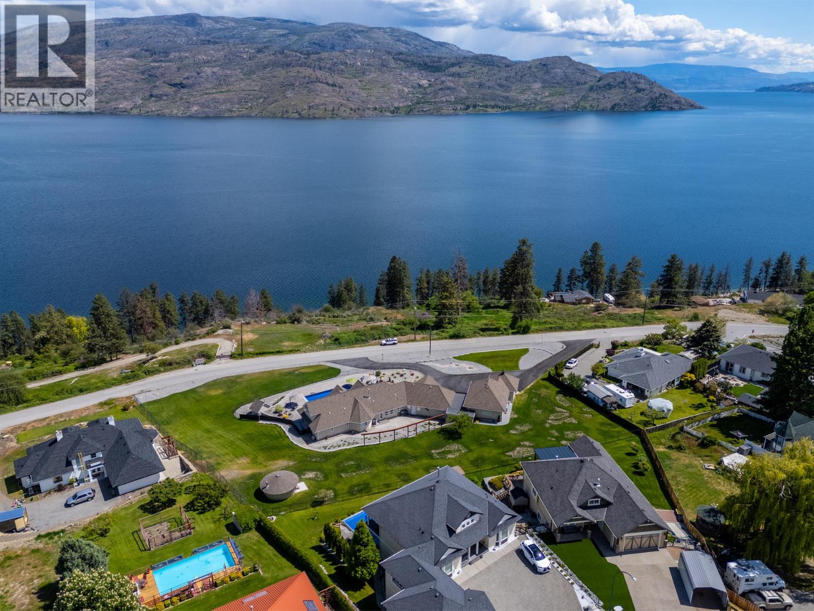 6130 Lipsett Avenue, Peachland