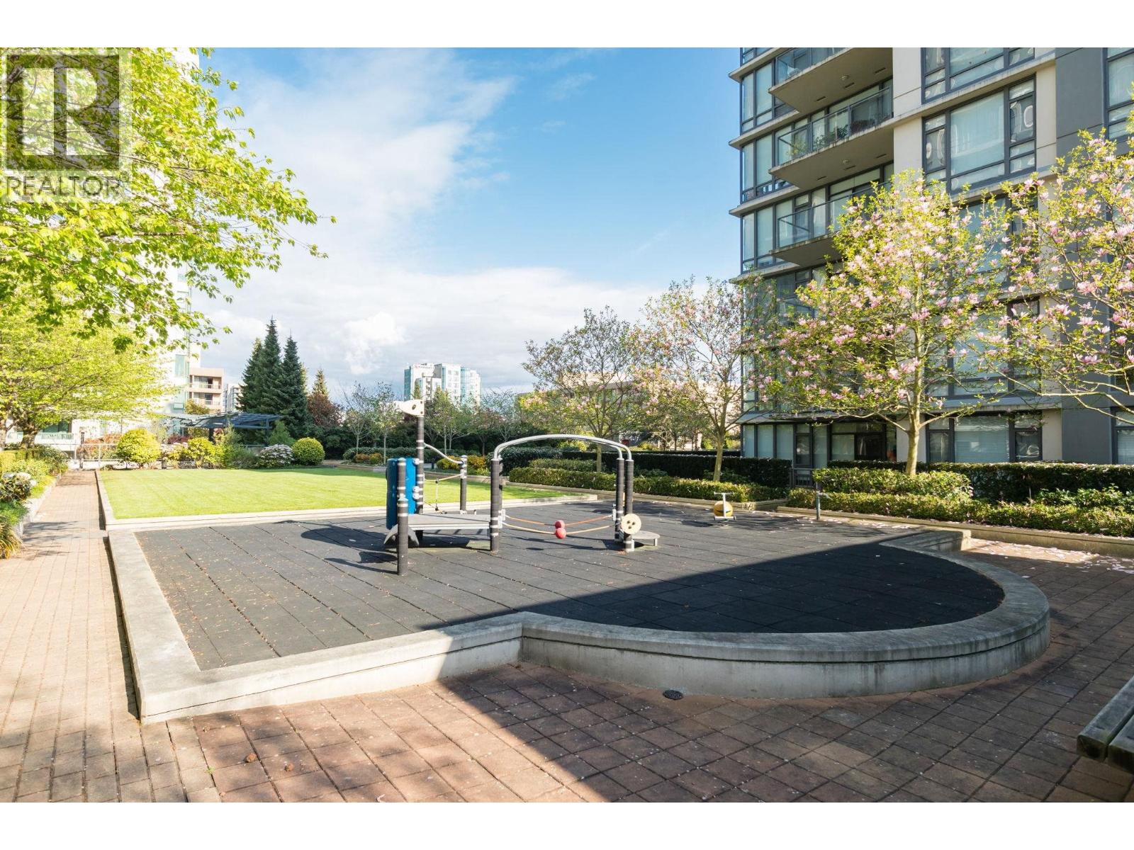 Photo 20 of 1802 6888 Alderbridge Way, Richmond BC