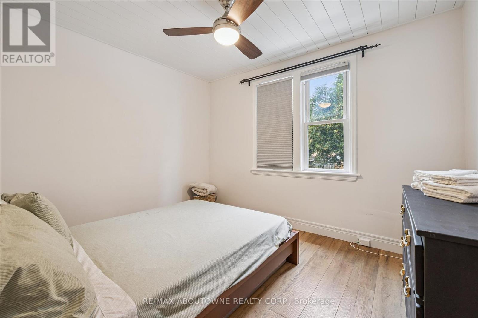 Photo 2 of 216 Bell Avenue, Hamilton ON