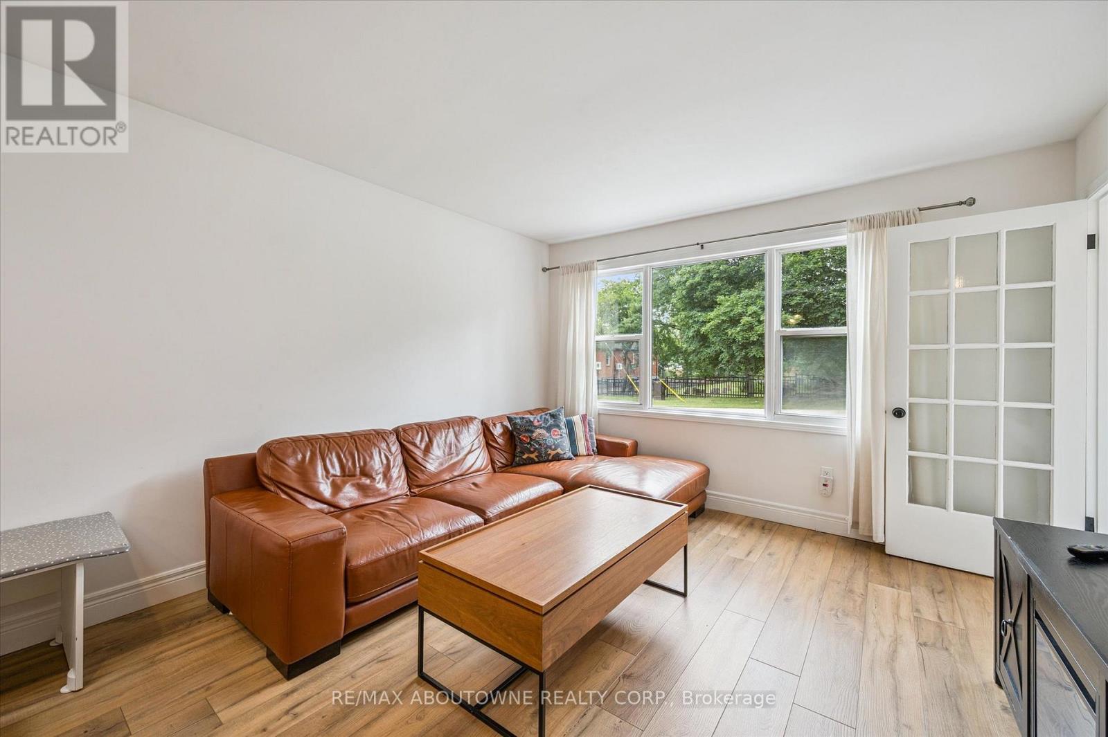 Photo 22 of 216 Bell Avenue, Hamilton ON