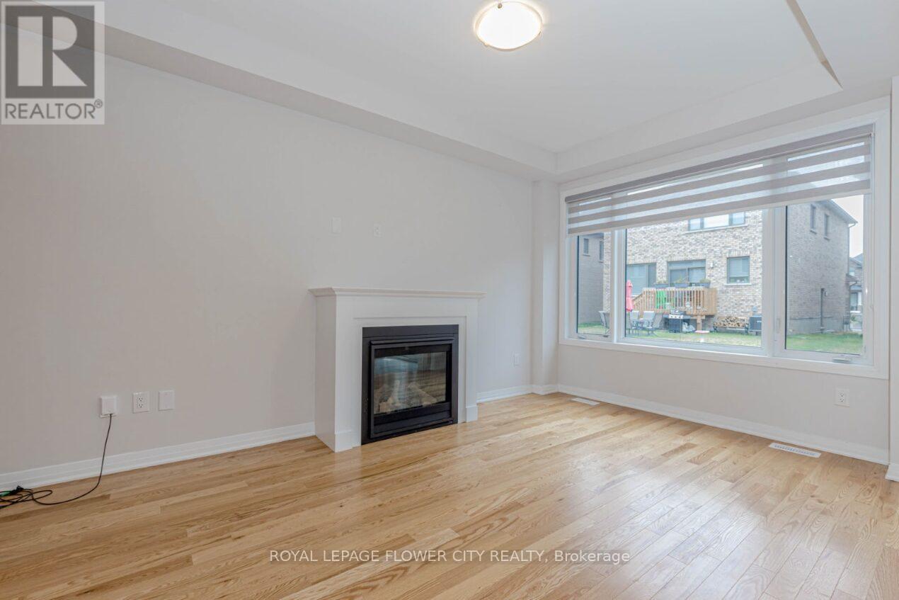 Photo 8 of 14 Prince Phillip Boulevard, North Dumfries ON