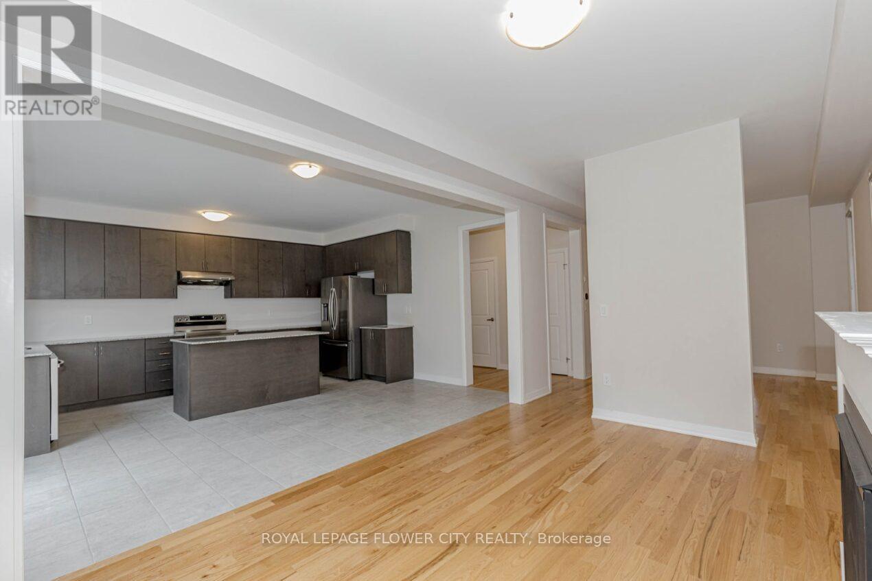 Photo 36 of 14 Prince Phillip Boulevard, North Dumfries ON