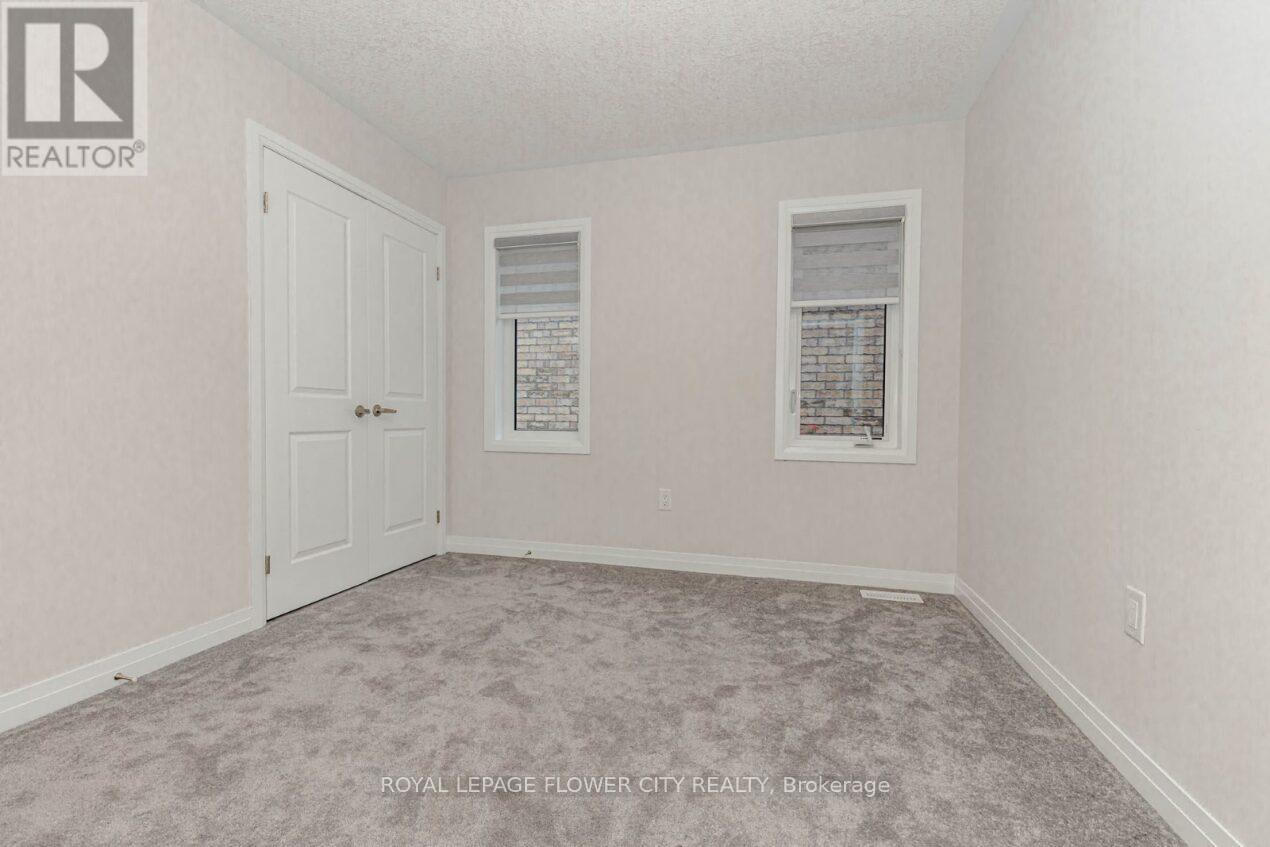 Photo 7 of 14 Prince Phillip Boulevard, North Dumfries ON