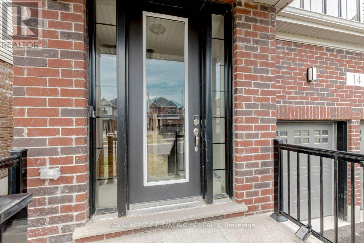 Photo 2 of 14 Prince Phillip Boulevard, North Dumfries ON