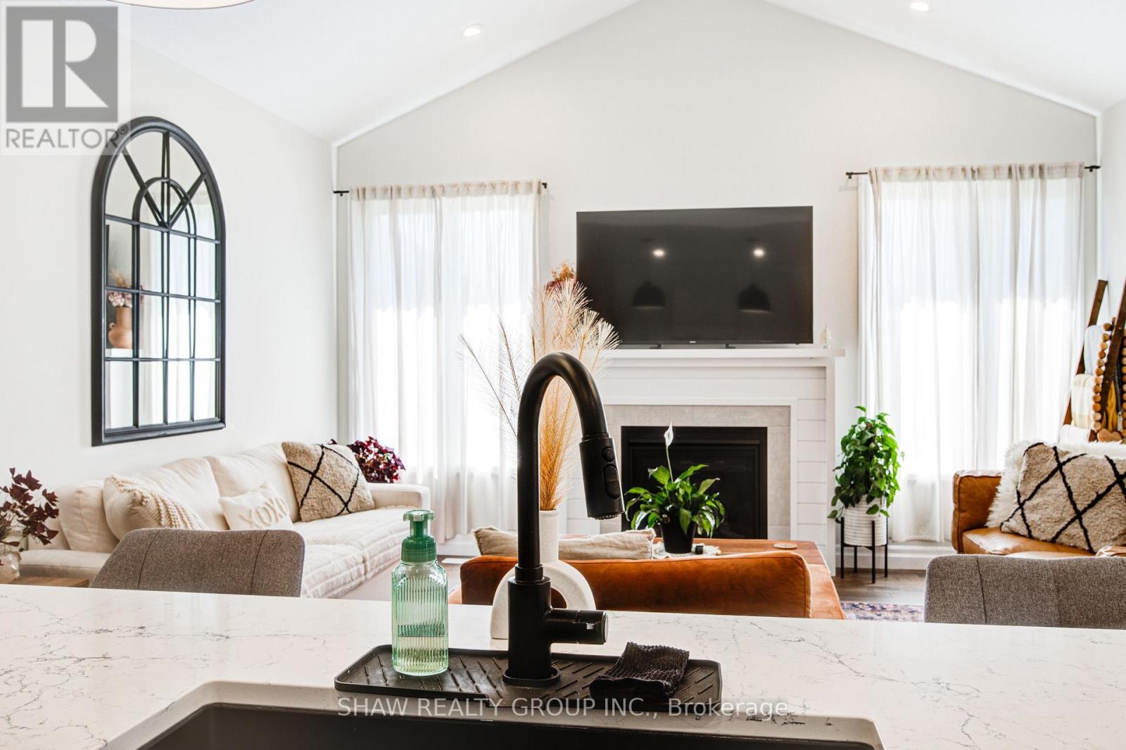 Photo 40 of 111 Livingston Drive, Tillsonburg ON