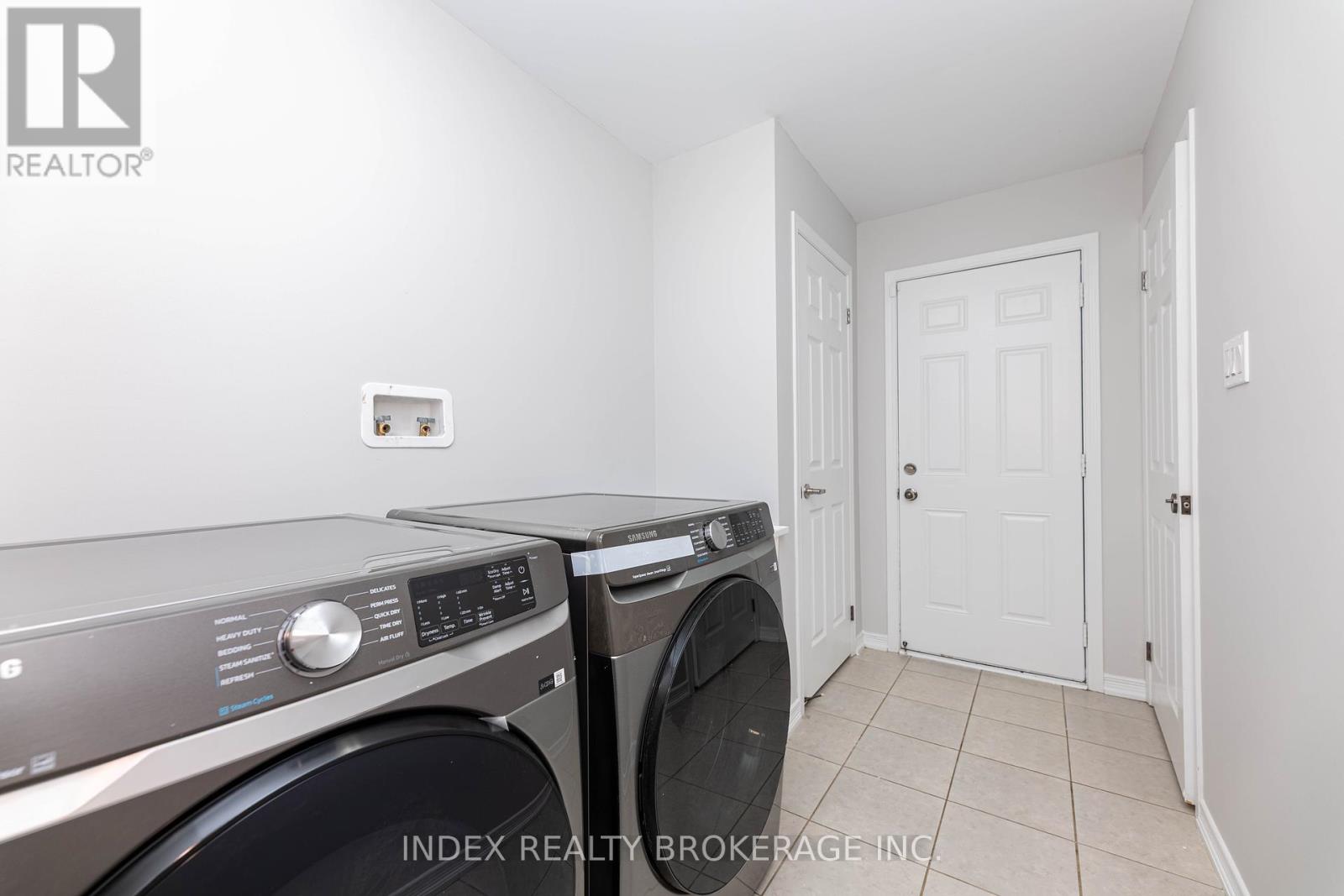 Photo 12 of 7713 Black Maple Drive, Niagara Falls ON