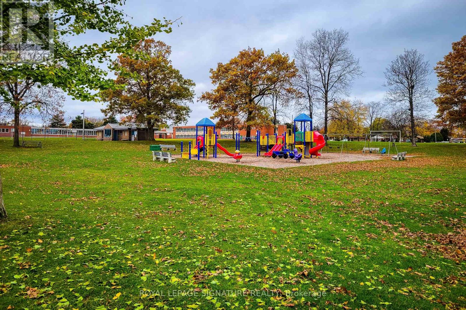 Photo 2 of 81 West 25th Street, Hamilton ON