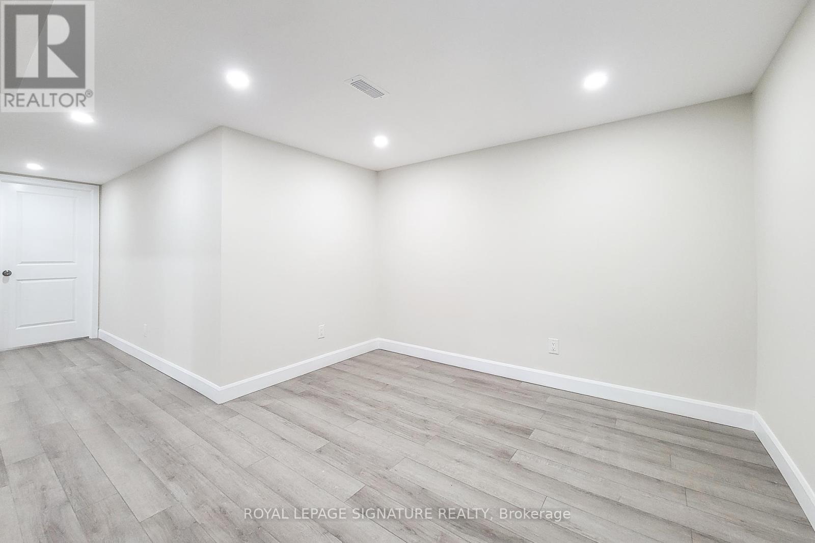 Photo 9 of 81 West 25th Street, Hamilton ON