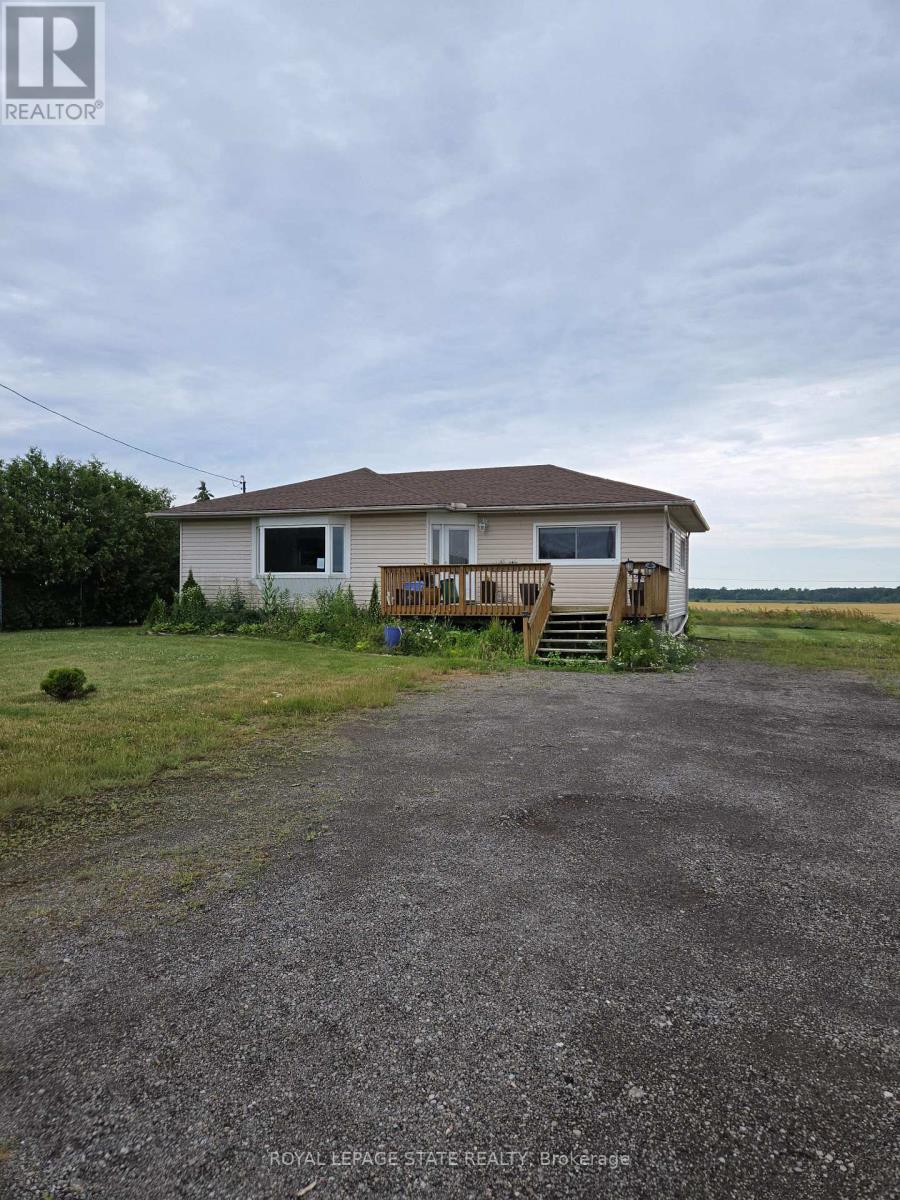 Photo 1 of 9382 Silver Street, West Lincoln ON