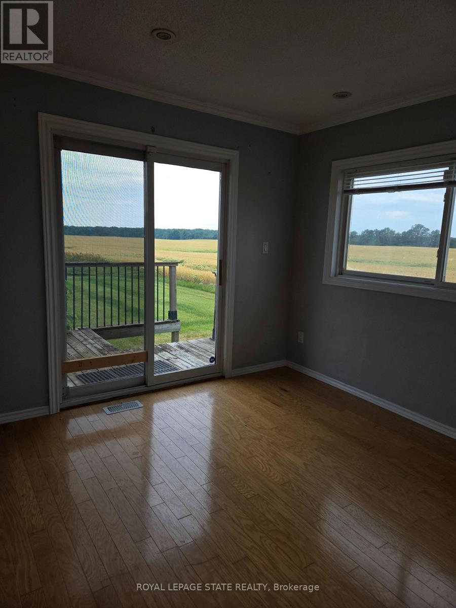 Photo 10 of 9382 Silver Street, West Lincoln ON