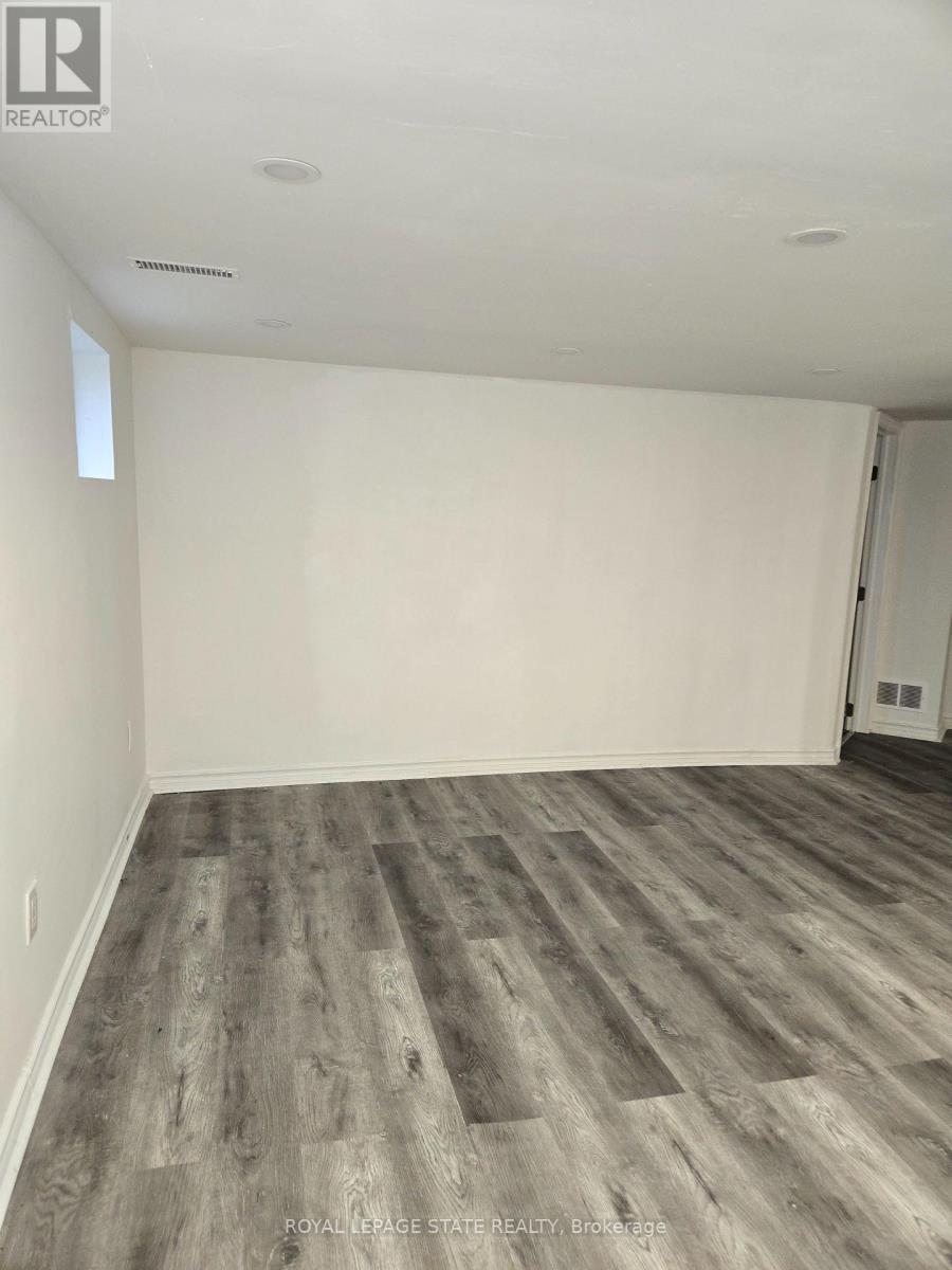 Photo 13 of 9382 Silver Street, West Lincoln ON