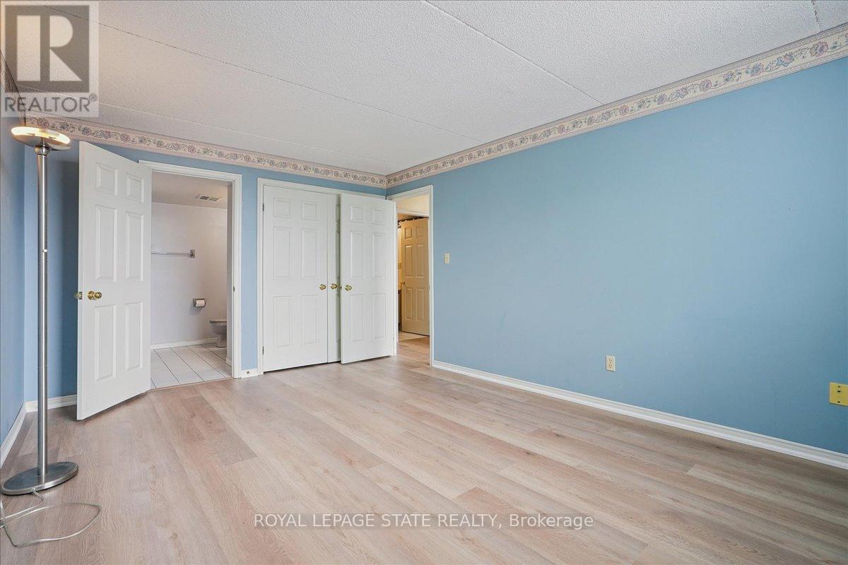 Photo 4 of 602 99 Donn Avenue, Hamilton ON