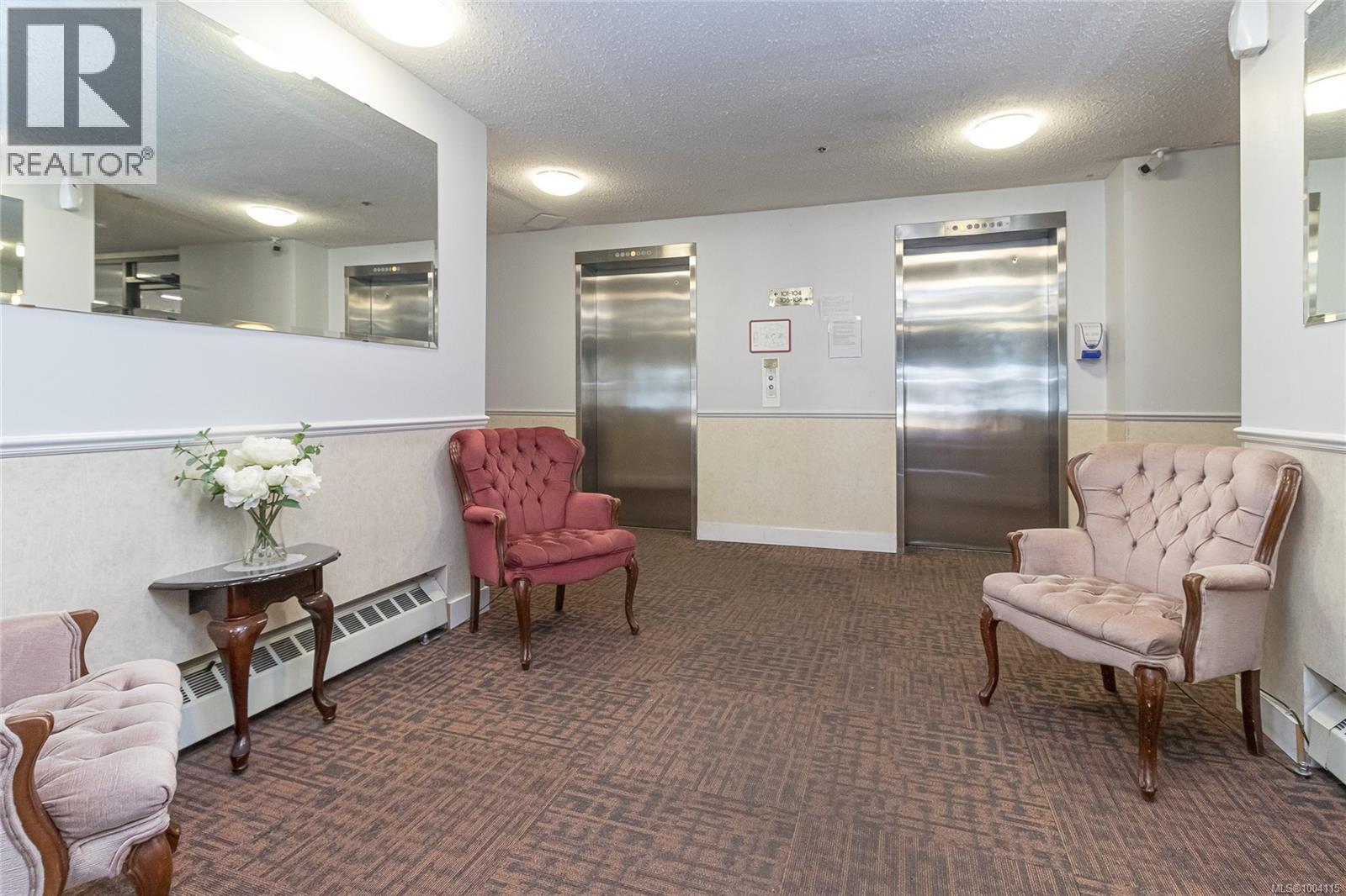 Photo 13 of 511 1745 Leighton Rd, Victoria BC