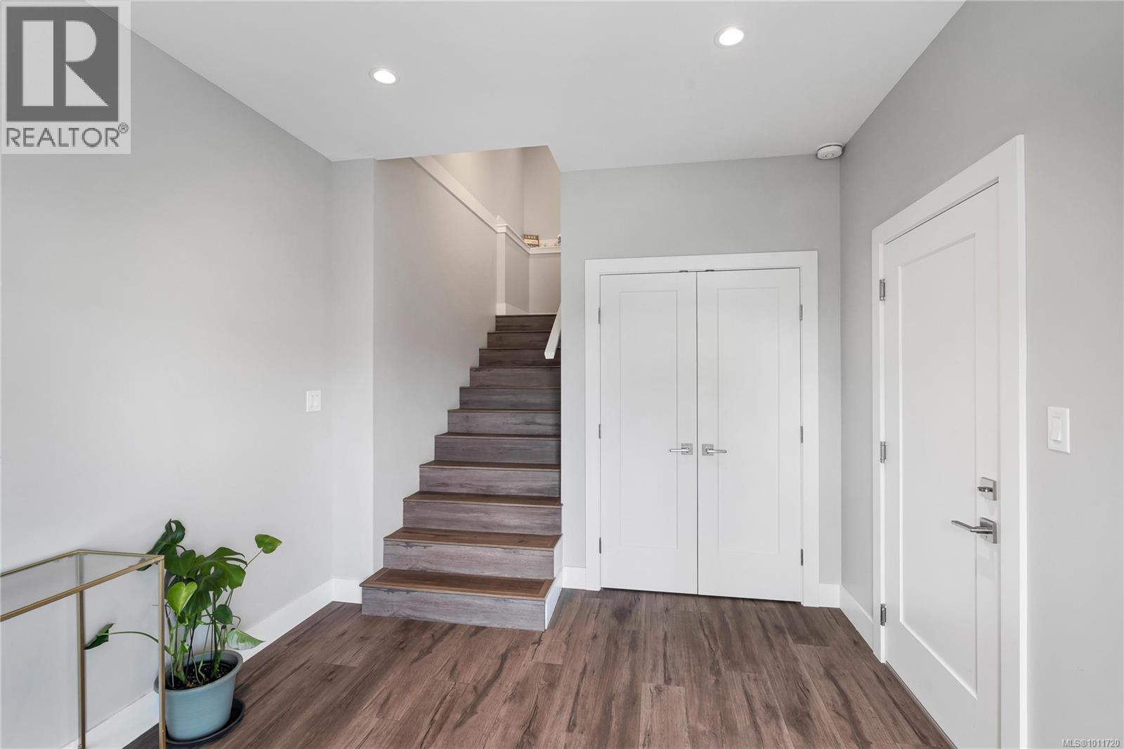 929 Peace Keeping Cres, Langford