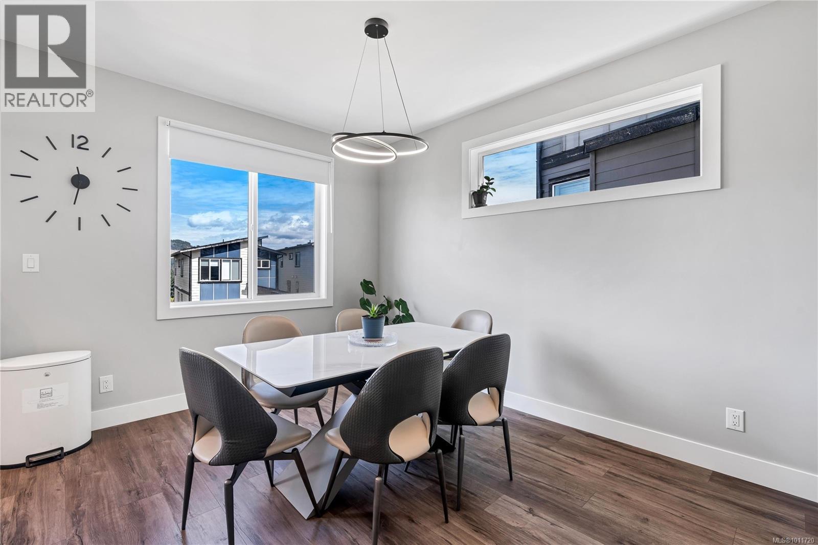 929 Peace Keeping Cres, Langford