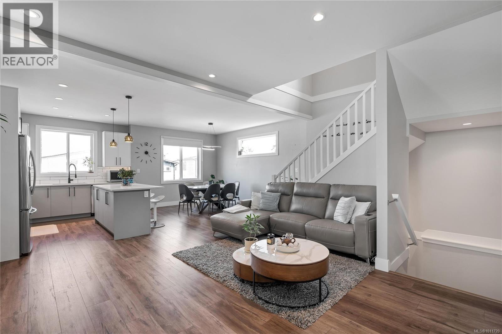 929 Peace Keeping Cres, Langford