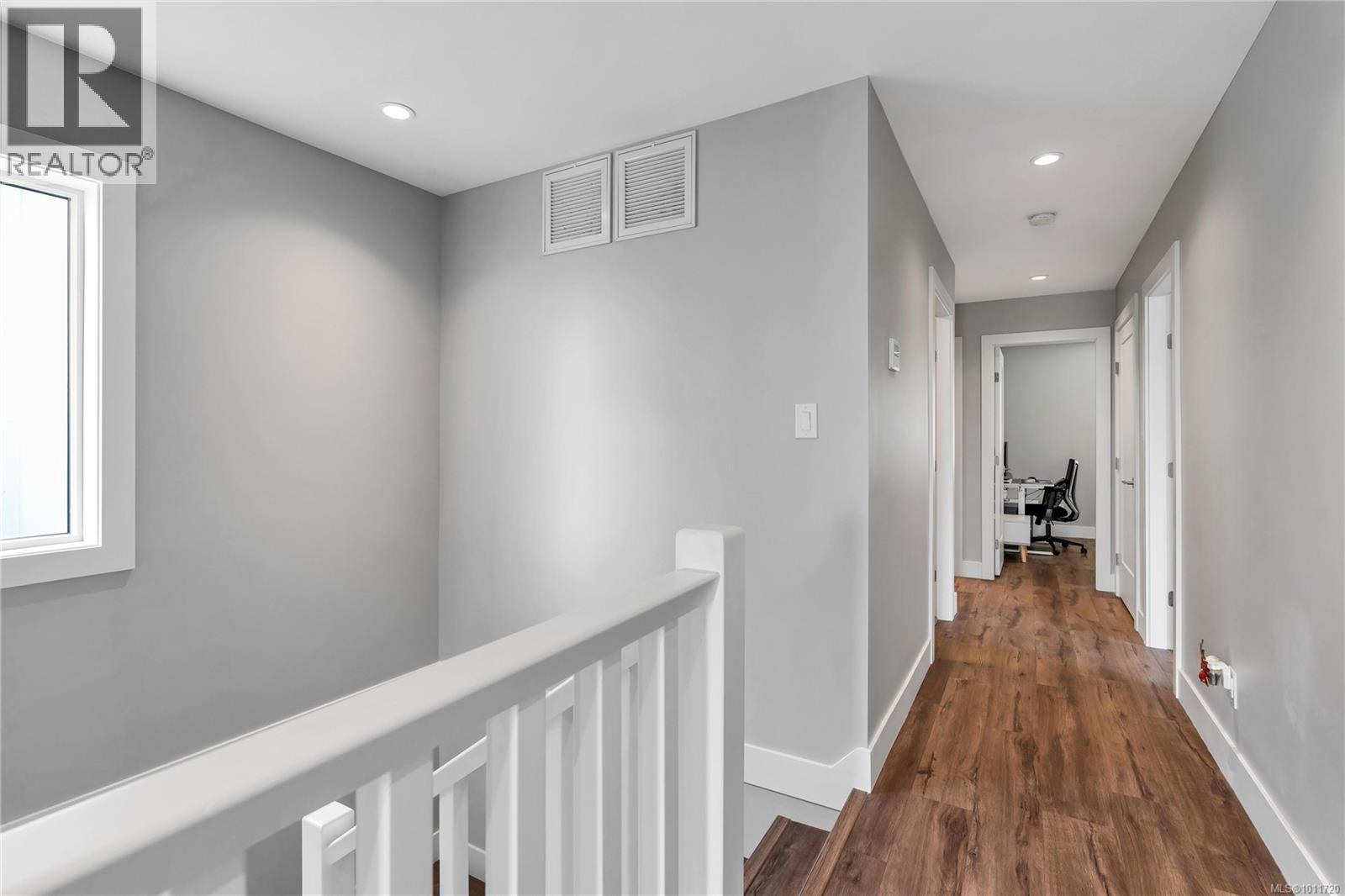 929 Peace Keeping Cres, Langford