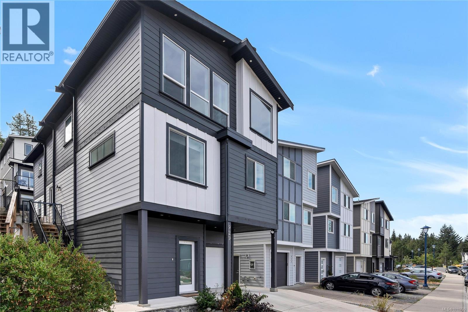 929 Peace Keeping Cres, Langford