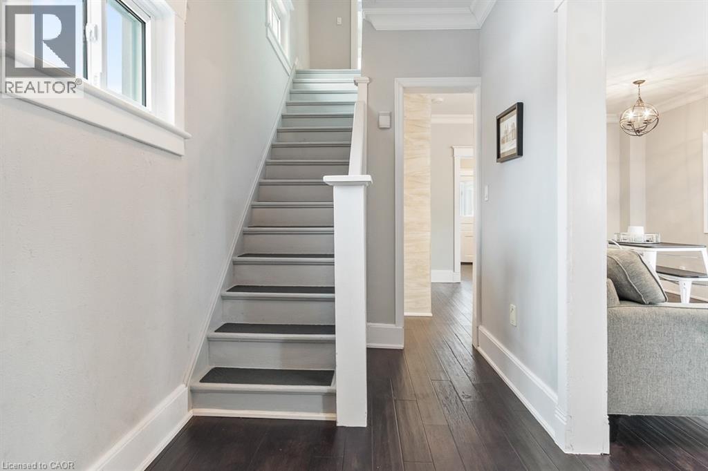Photo 13 of 4297 East Avenue Unit 1, Beamsville ON