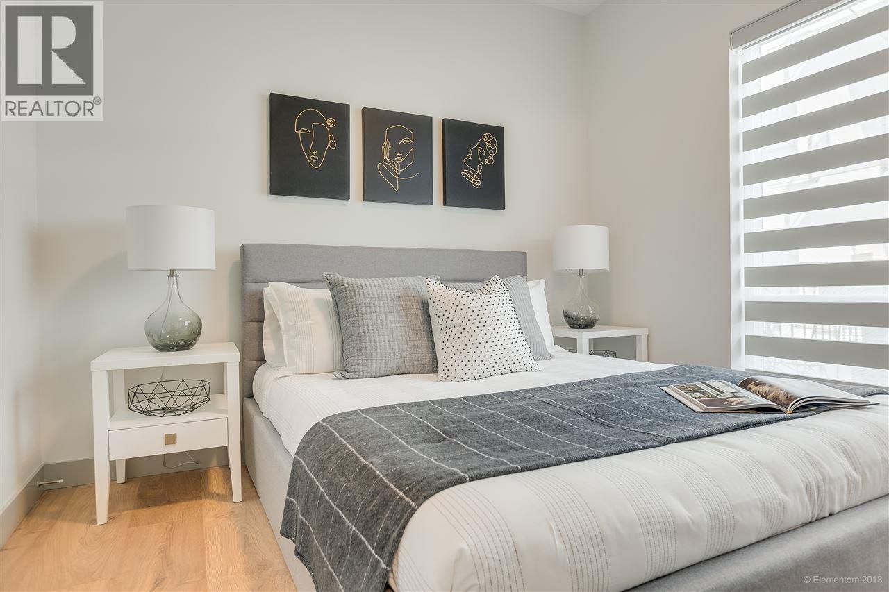 Photo 10 of 201 6968 Royal Oak Avenue, Burnaby BC