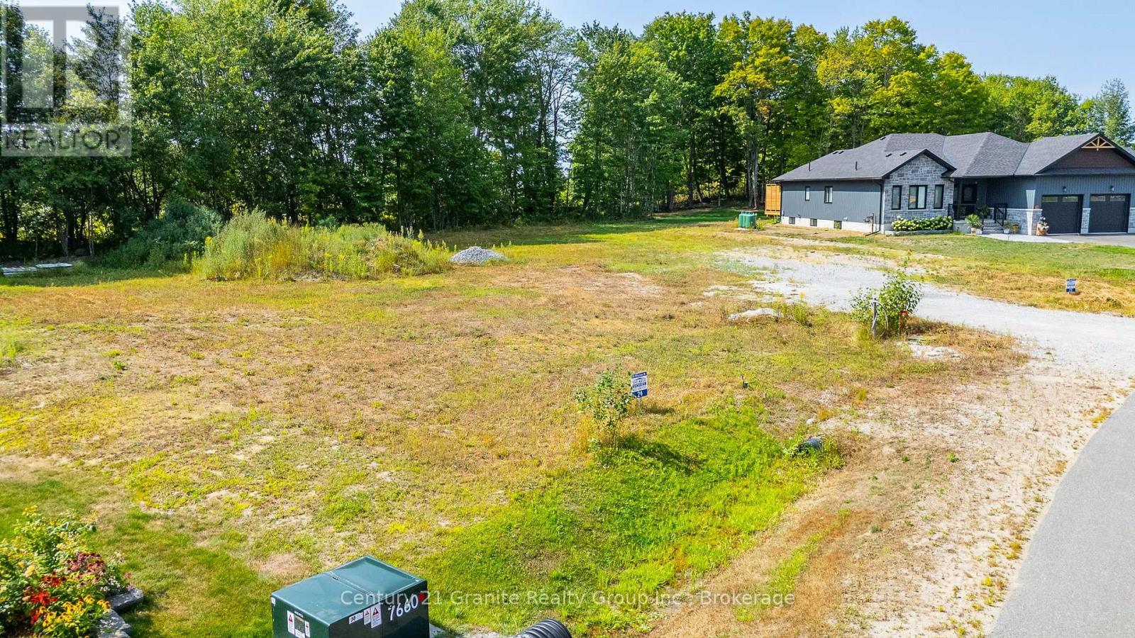 Photo 3 of 52 Windover Drive, Minden Hills ON