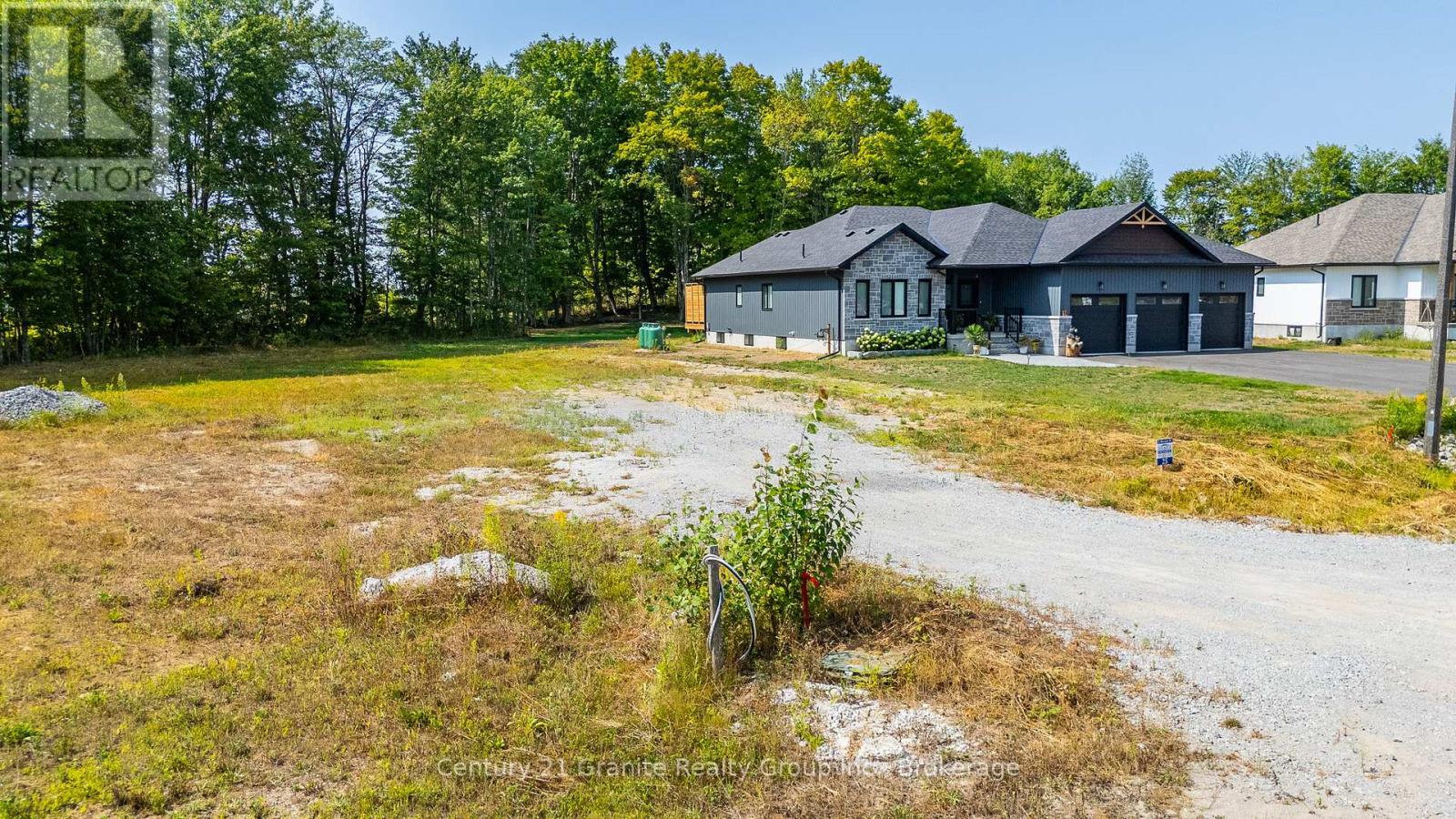 Photo 10 of 52 Windover Drive, Minden Hills ON