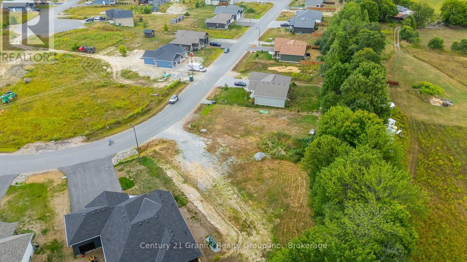 Photo 13 of 52 Windover Drive, Minden Hills ON