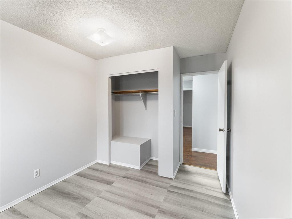 Photo 17 of 477 Murray Avenue, Winnipeg MB
