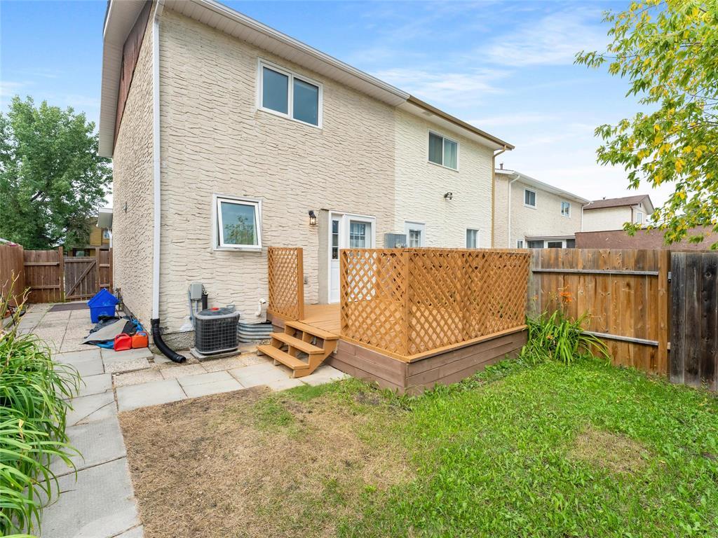 Photo 23 of 477 Murray Avenue, Winnipeg MB