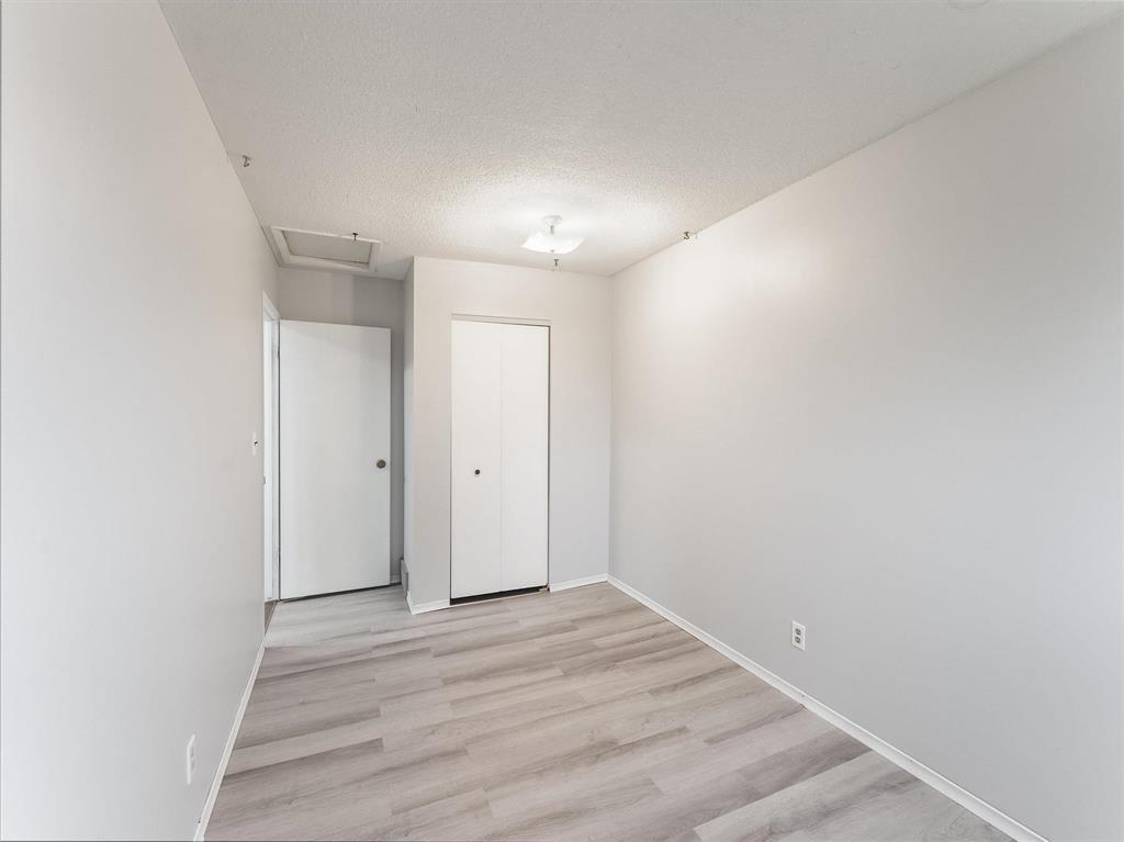 Photo 15 of 477 Murray Avenue, Winnipeg MB