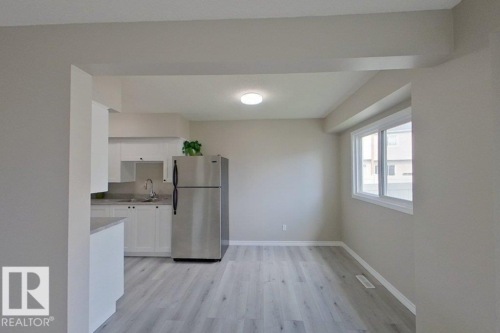 Photo 28 of 124 Centennial Co Nw, Edmonton AB