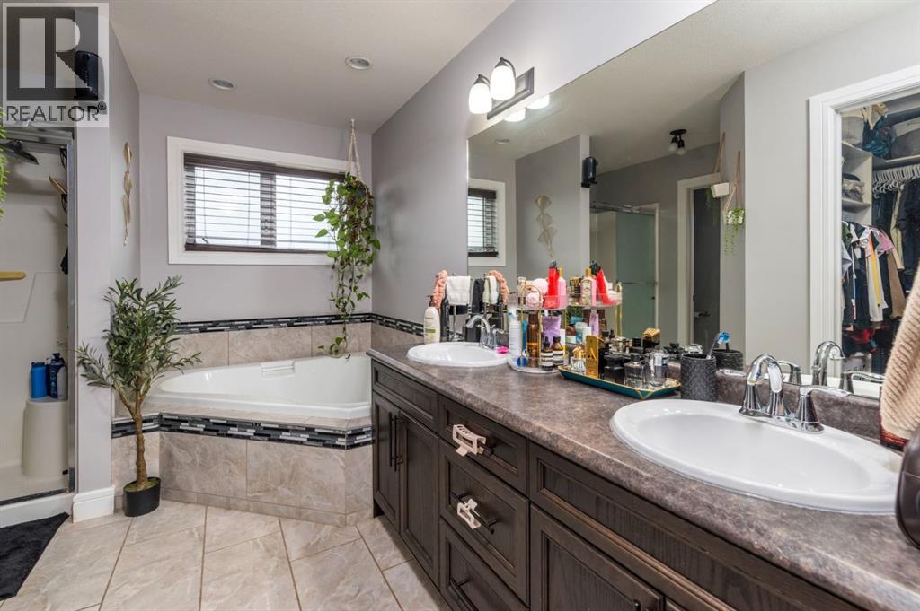 Photo 21 of 4132 34 Street, Lloydminster SK