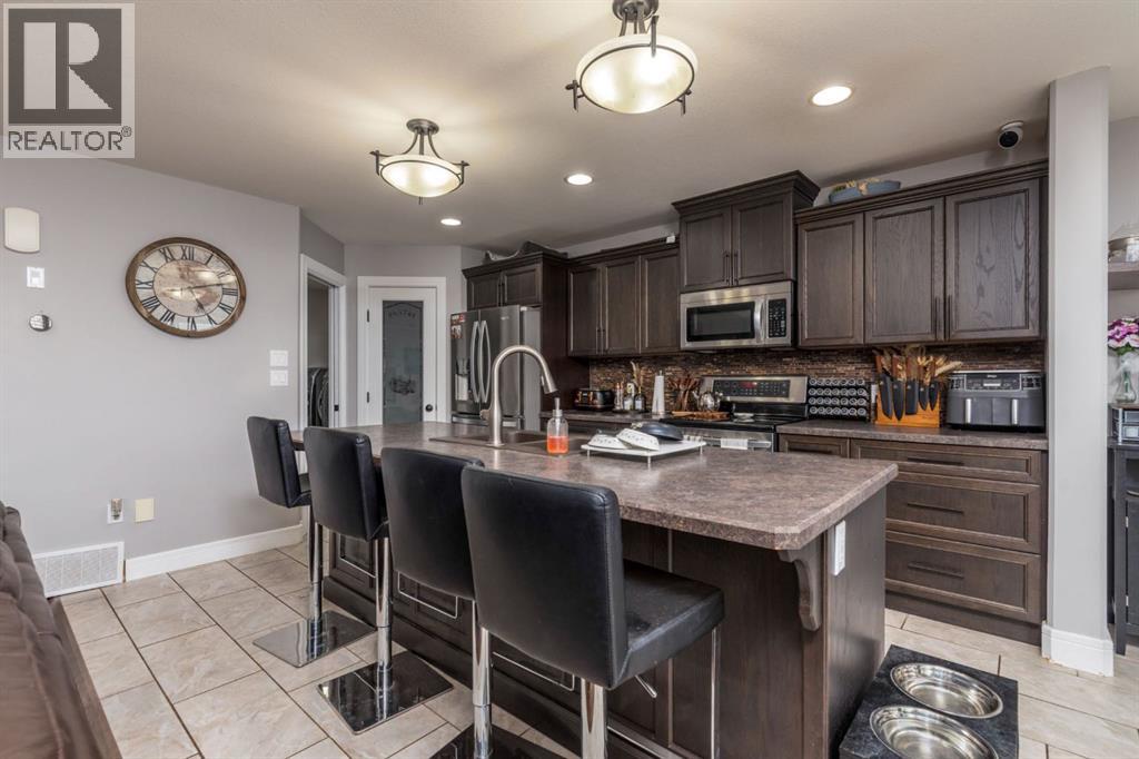 Photo 9 of 4132 34 Street, Lloydminster SK