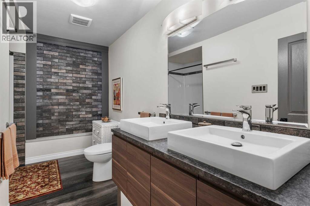 52 Glenview Drive SW, Calgary, Alberta