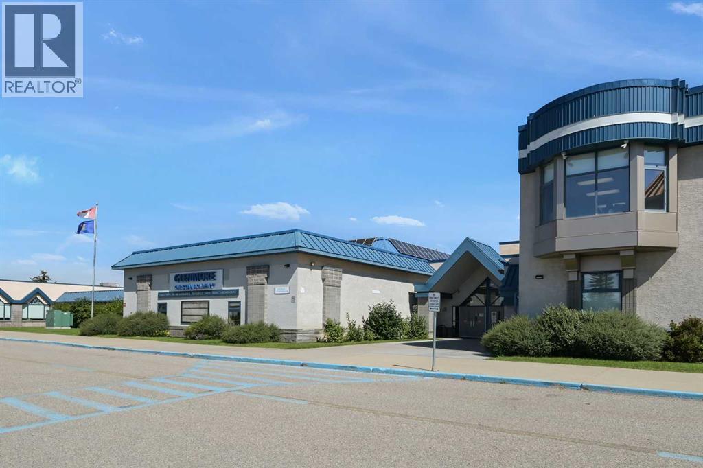 Single Family House for Sale in  Bridlerange Place SW Bridlewood Calgary 