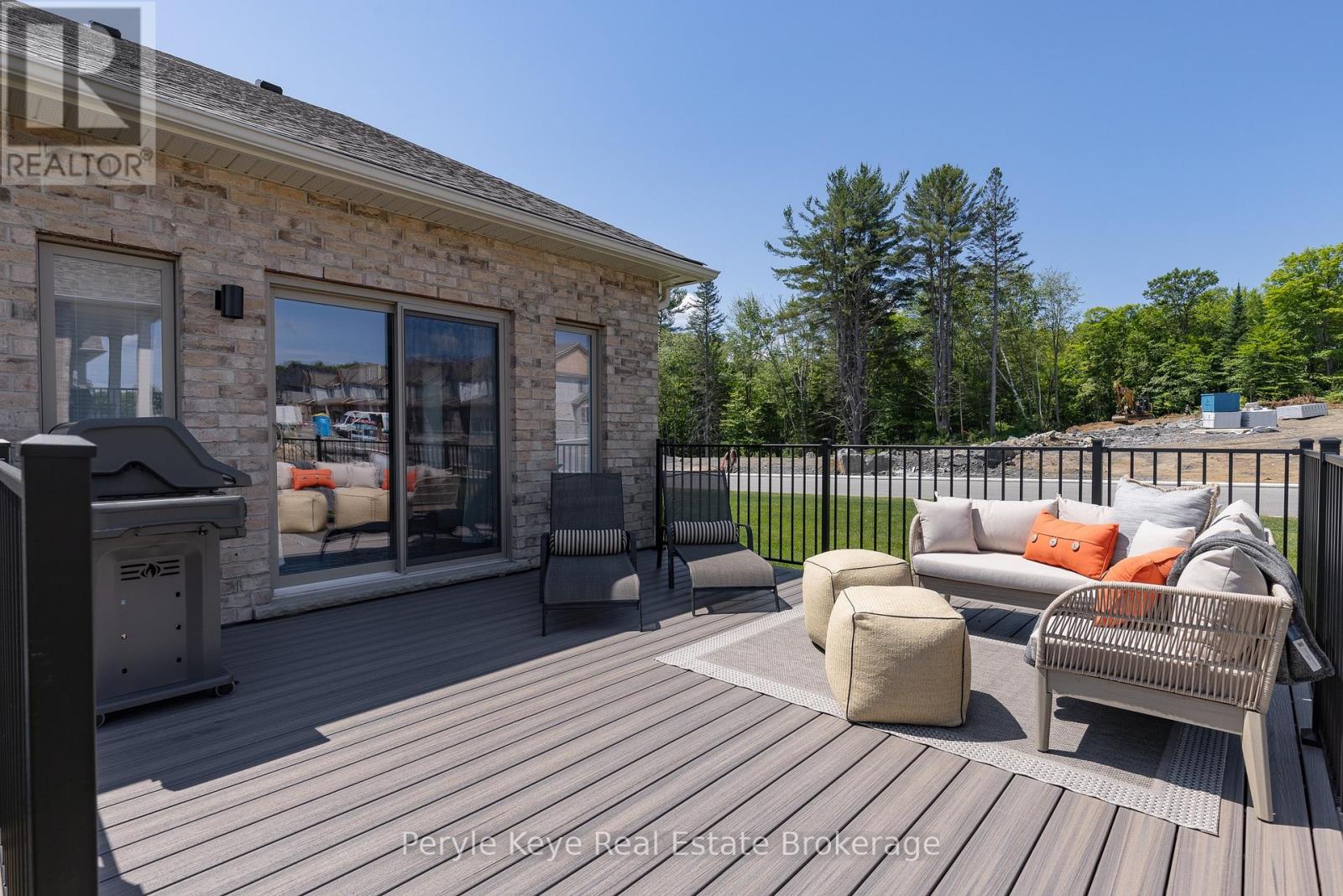 Photo 31 of 14 Charles Morley Boulevard, Huntsville ON