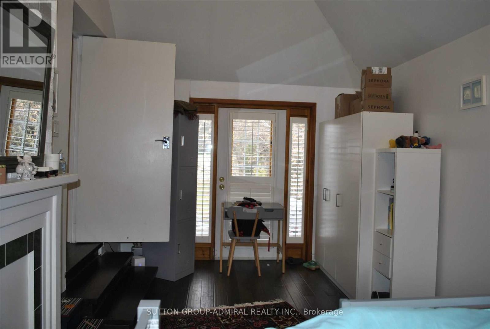 Photo 17 of 138 Poyntz Avenue, Toronto ON