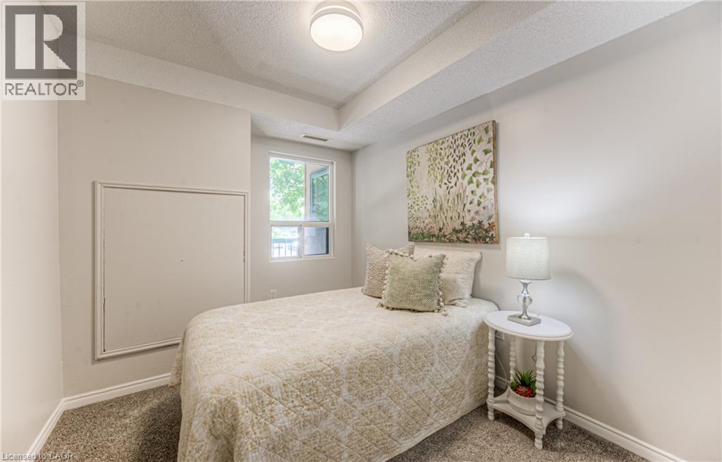 Photo 5 of 15 Hofstetter Avenue Unit 213, Kitchener ON